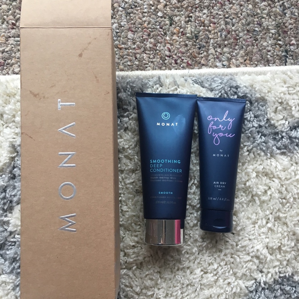 Monat smoothing Deep Conditioner